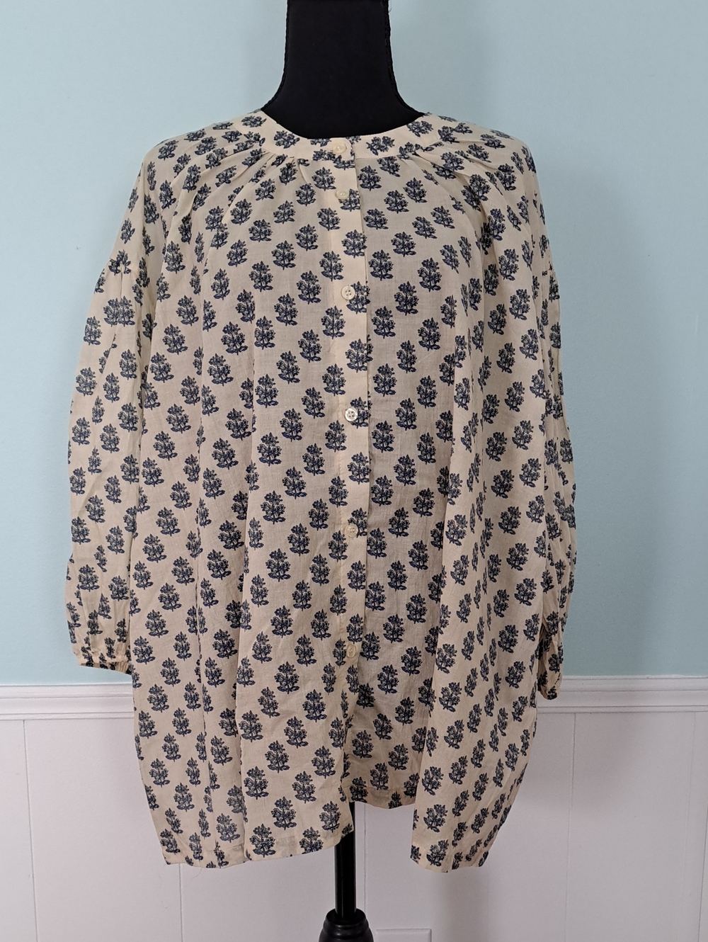 ELIE TAHARI WOMAN Peasant Blouse, Cream/Dark Blue Print, 3/4 Sleeves, Size 3XL